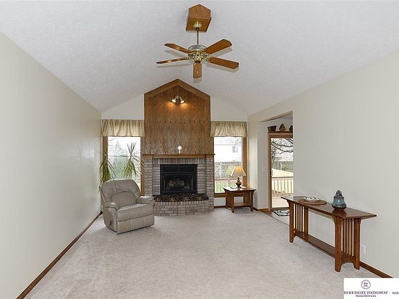5th image of 17131 Shirley St