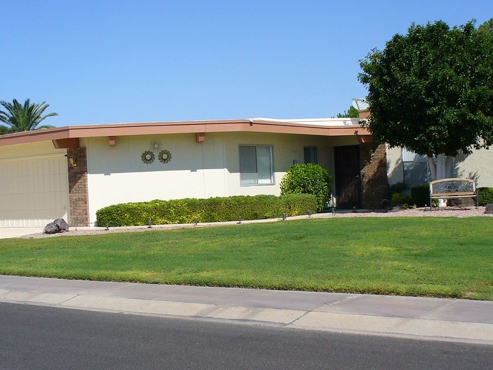 1st image of 10548 W Pineaire Dr