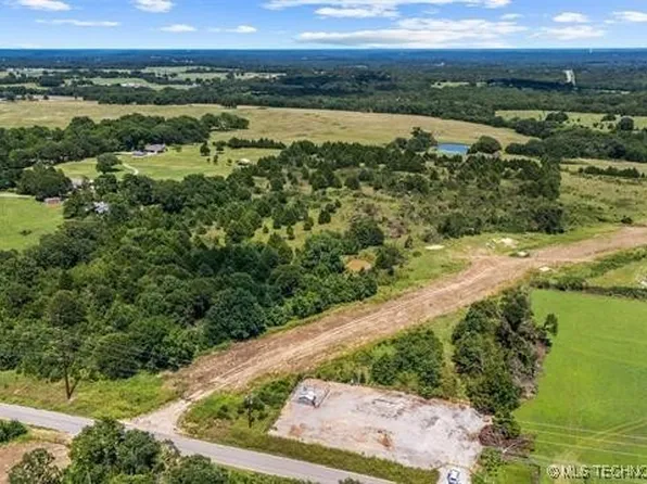 Monte Vis, Ada, OK 74820