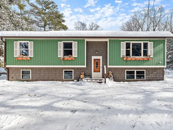 1495 W Royalston Rd, Athol, MA 01331