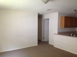556 Paulling Dr, Leesburg, FL 34748