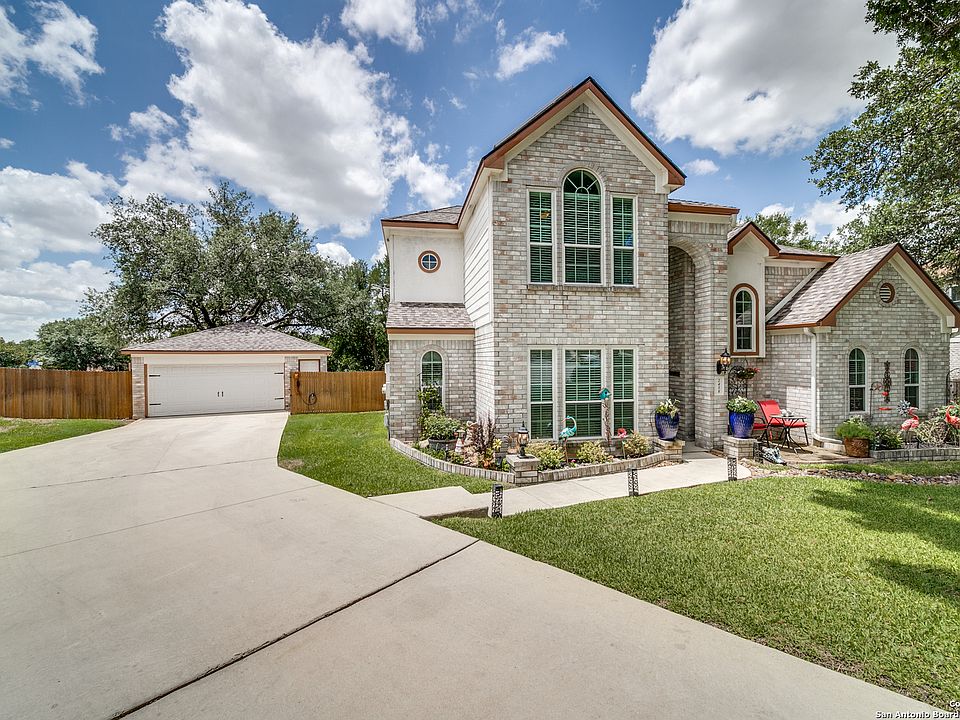1st image of 2458 COVE CRST