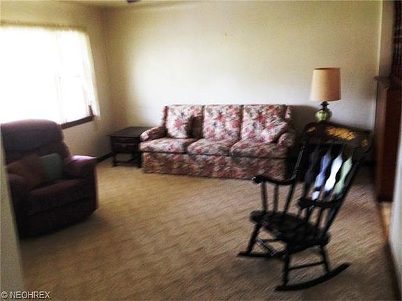 4th image of 682 Saul Dr