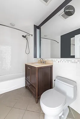 Sold by Triplemint | media 10
