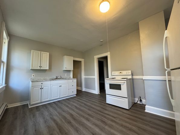 73 Draher Ave #2