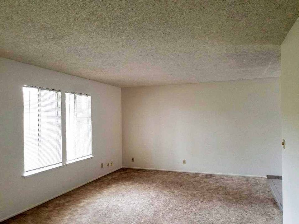 1st image of 361 E Florinda St