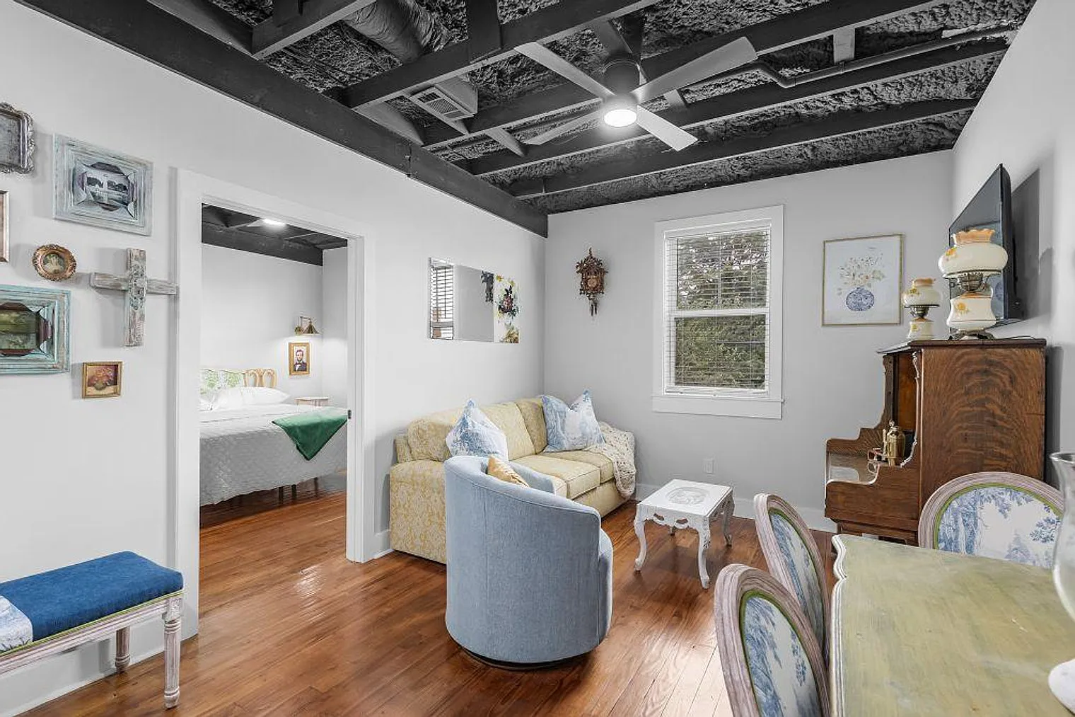 1 bed, 1.0 bath, 699 sqft, $4,200 — Photo 4