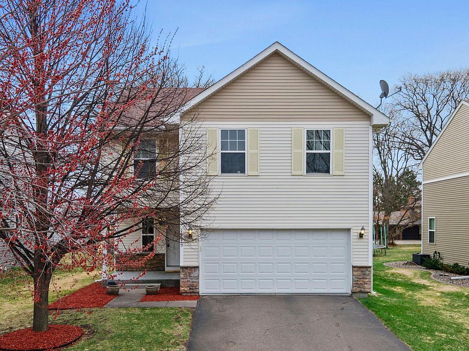 1st image of 12529 Quemoy St NE