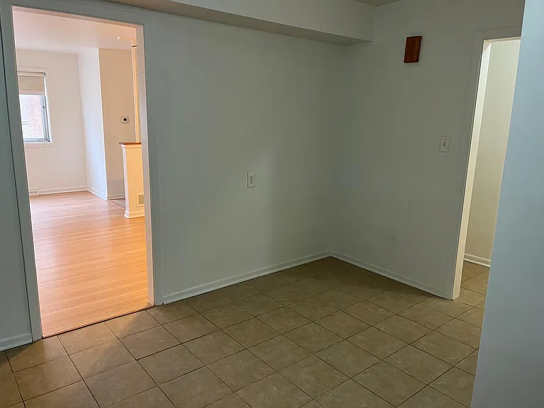7906 W Lawrence Ave #D — Photo 8
