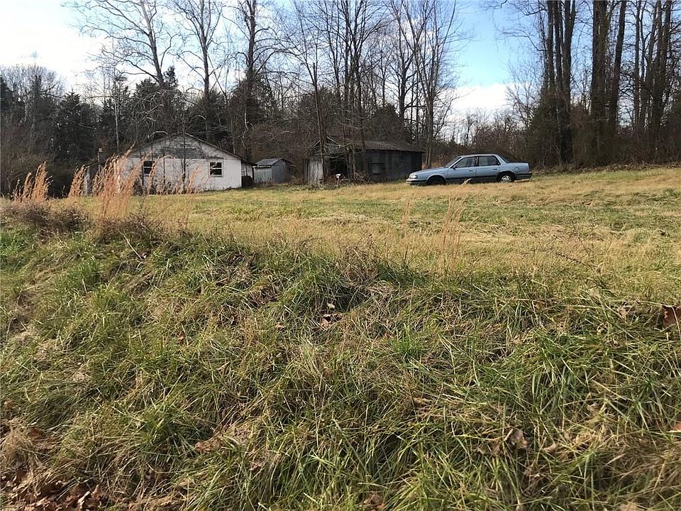 2nd image of 8211 S Sprague Rd