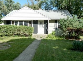 157 S Quentin Rd, Palatine, IL 60067