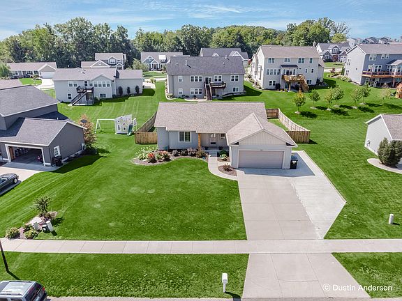 3rd image of 7361 Medinah Dr