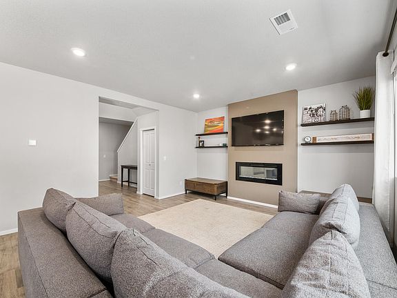 4th image of 20626 SE Gemstone Ave