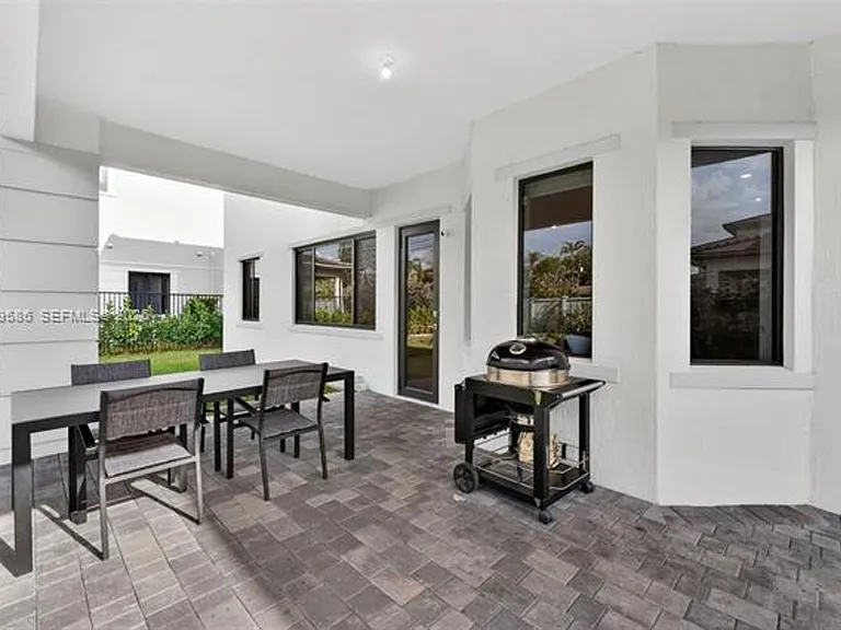 8267 SW 120th Ter — Photo 45