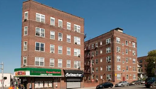 Gregory Plaza — Photo 1