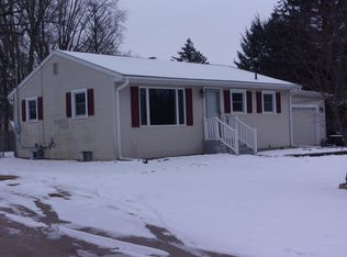 206 Pioneer Ave, Sturgis, MI 49091