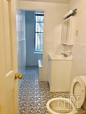 Rented by Brooklyn Heights Real Estate Inc | media 8