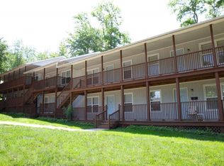 69 Ash St APT I, Leavenworth, KS 66048