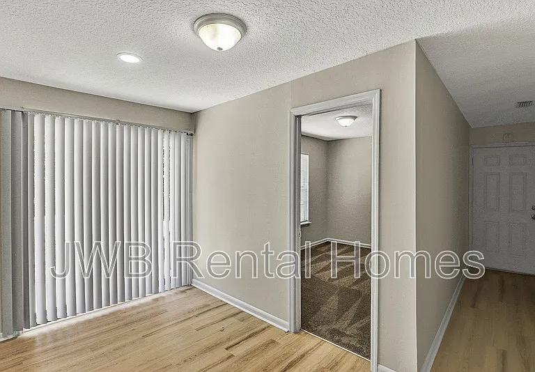 2150 Prospect St — Photo 7