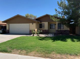 801 White Oak Dr, Ridgecrest, CA 93555