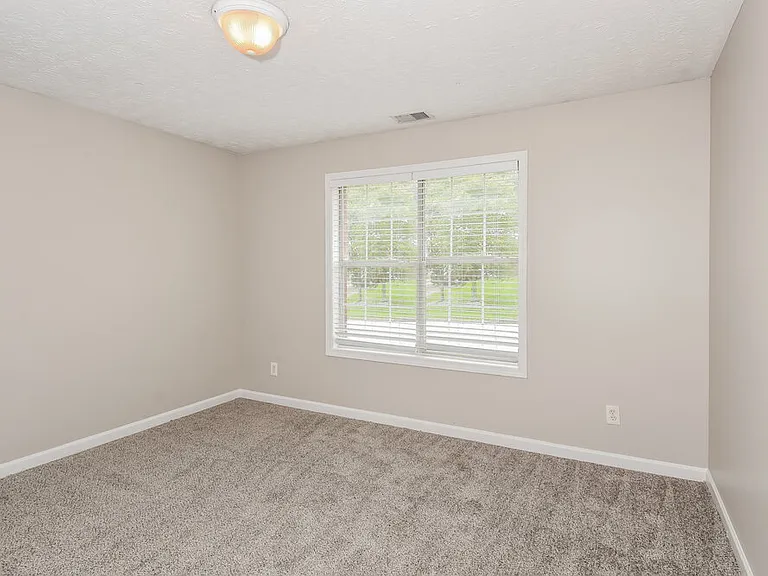 2498 Tolliver Dr — Photo 14