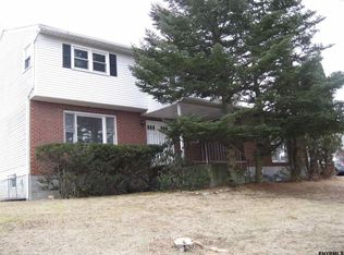 28 Tallmadge Ave, Albany, NY 12208