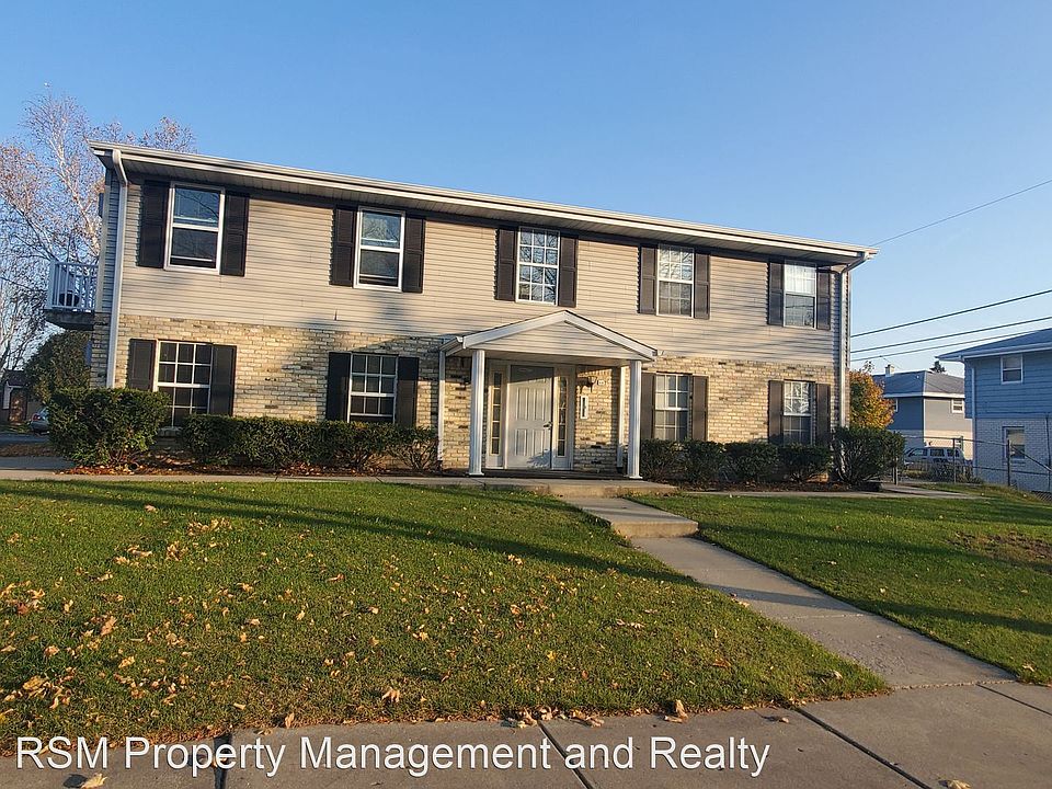 1st image of 443 Sheridan Dr #1