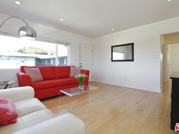 3rd image of 119 Paloma Ave