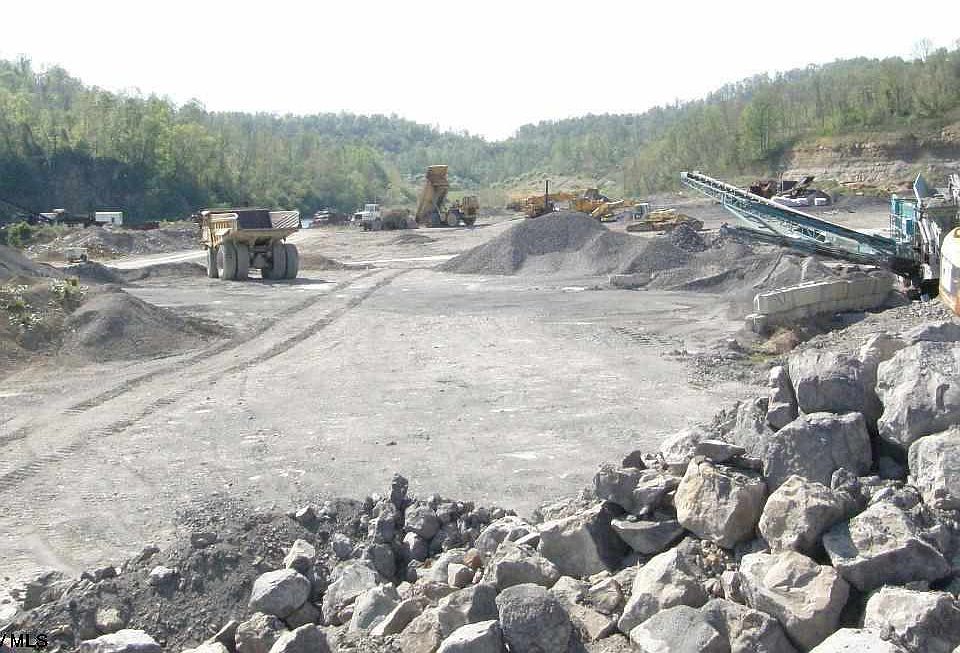 1st image of 340 Hoglick Holw