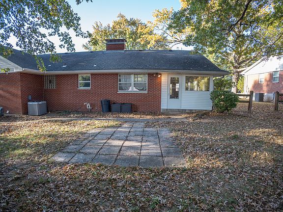 4th image of 634 Norris Dr