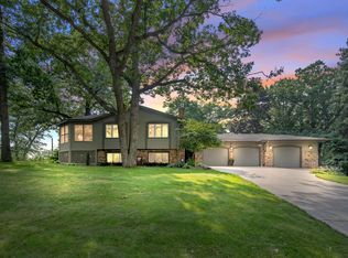 2177 Overlake Ave, White Bear Township, MN 55110