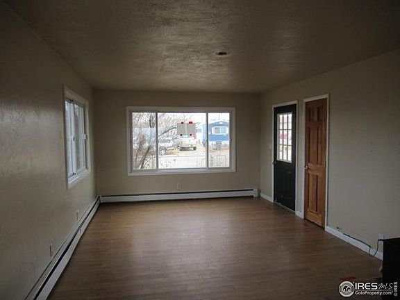 3rd image of 452 Logan St