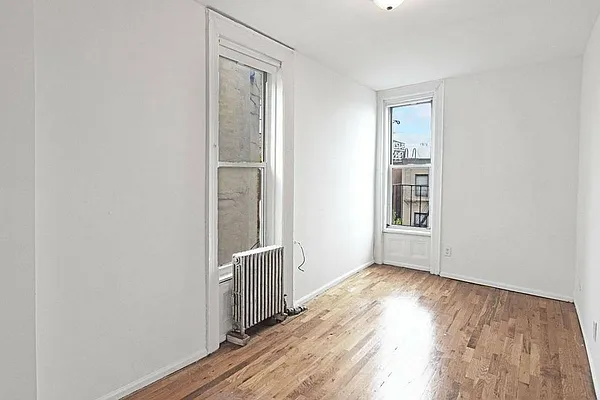 Rented by Coda Real Estate NYC | media 17