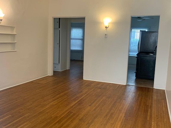 4th image of 8433 Blackburn Ave #3/4
