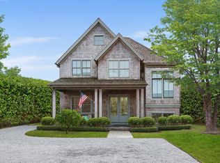 260 Hill St, Southampton, NY 11968