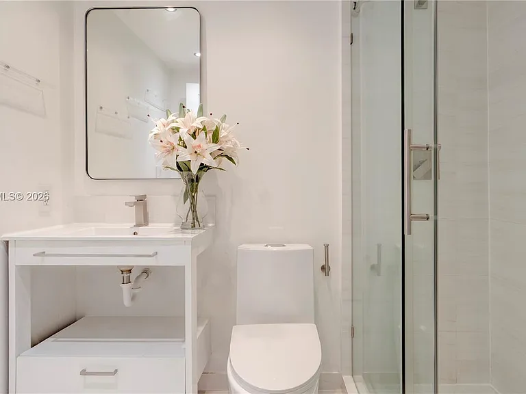 1550 Drexel Ave #101 — Photo 7