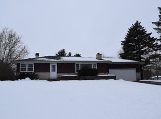 8N196 Stevens Rd, Elgin, IL 60124