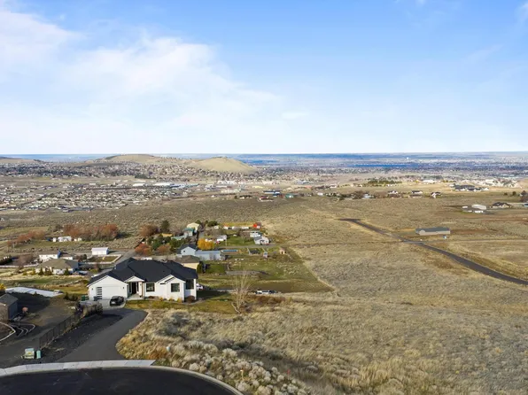 32705 S Cantera St, Kennewick, WA 99338