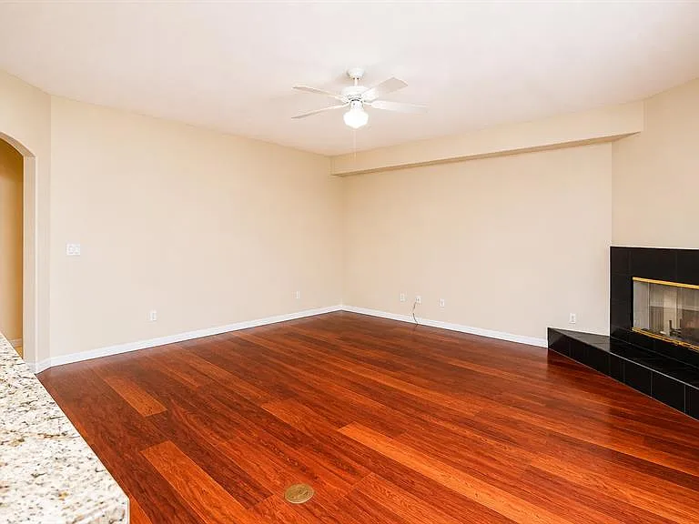 357 Fairway Pointe Cir — Photo 13