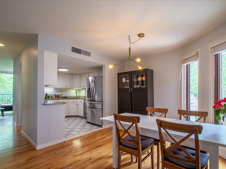 431 W Grant Pl #C-C-C — Photo 4
