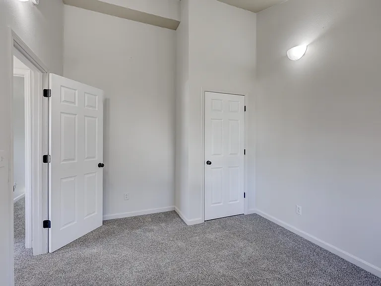 1003 Orchard St — Photo 14