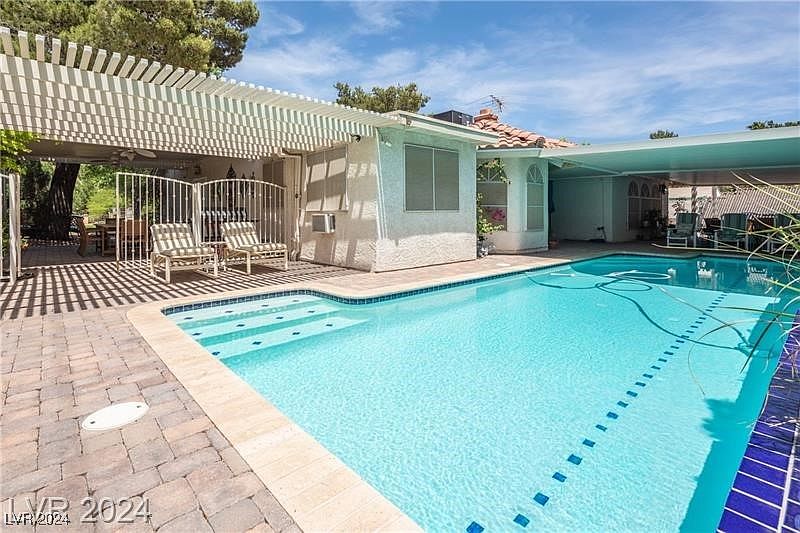 1st image of 1527 Figueroa Dr