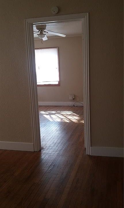 2nd image of 617 Roberts St