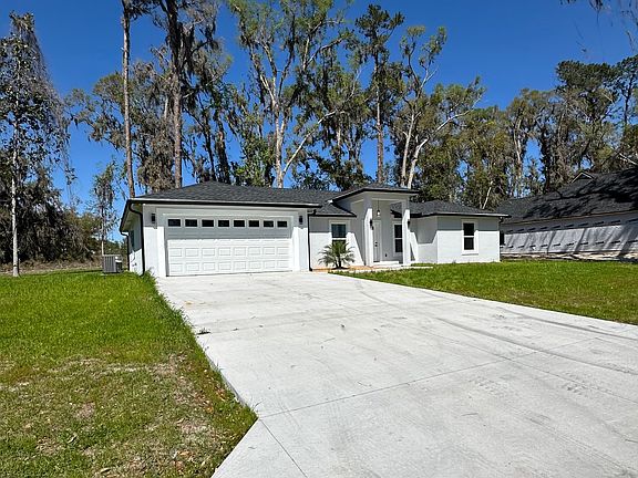 2nd image of 855 SE Evergreen Dr
