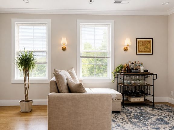 3rd image of 8 Rush St #3