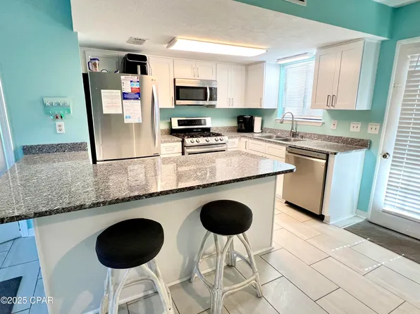 206 Robin Ln, Panama City Beach, FL 32407