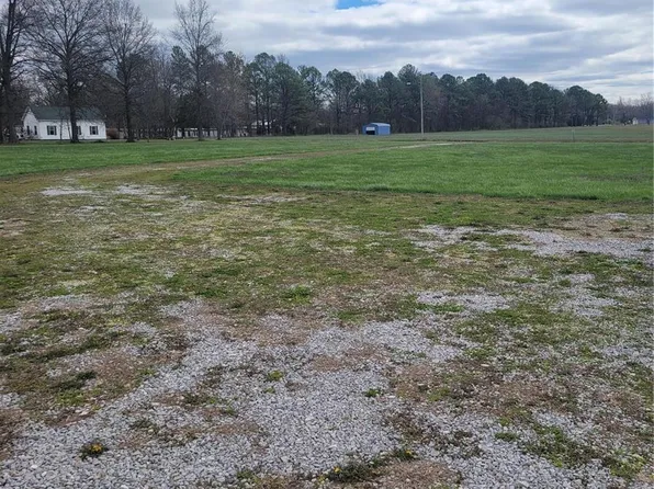 911 W Chestnut St, Percy, IL 62272