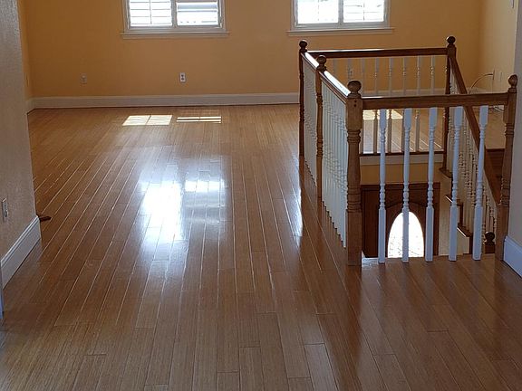 2nd image of 642 Myrtle Ave