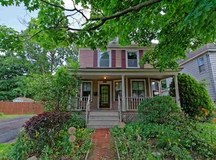 1140 Regent St, Niskayuna, NY 12309