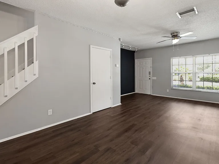 6367 Bayside Key Dr — Photo 13